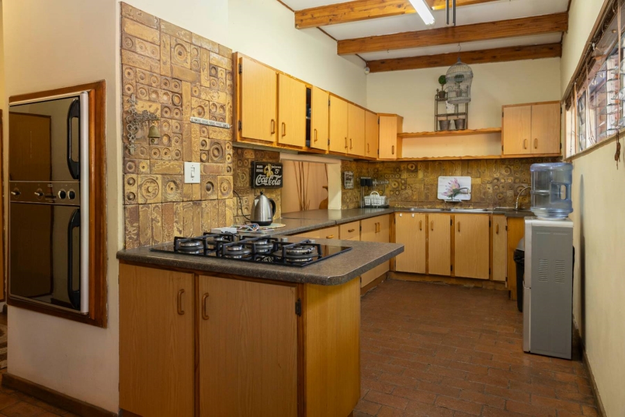 4 Bedroom Property for Sale in Ifafi North West